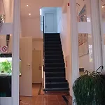 Max Amsterdam