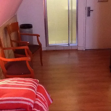 Hotel Max 2*