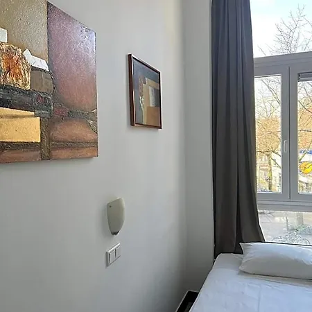 Max Hotel 2*