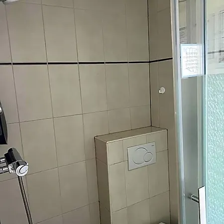 Hotel Max 2*