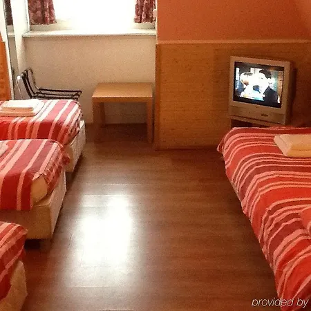 Hotel Max 2*
