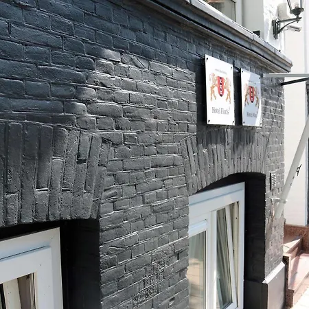 Ξενοδοχείο Max 2*